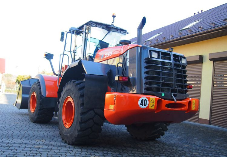 Ładowarka Hitachi ZW250 2010 Ładowarka Hitachi Waga, Centralne smarowanie - Kolesni nakladalec: slika 5 Ładowarka Hitachi ZW250 2010 Ładowarka Hitachi Waga, Centralne smarowanie - Kolesni nakladalec: slika 5