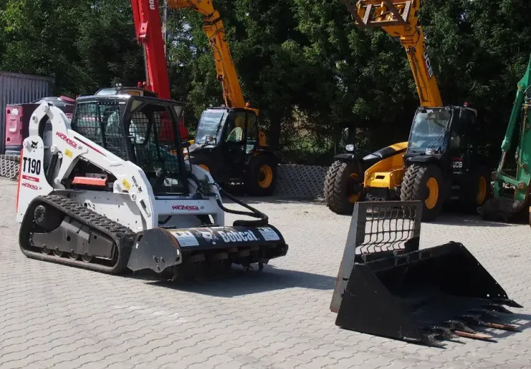 Miniładowarka Bobcat T190 2012 - Kompaktni nakladalnik na gosenicah: slika 2 Miniładowarka Bobcat T190 2012 - Kompaktni nakladalnik na gosenicah: slika 2