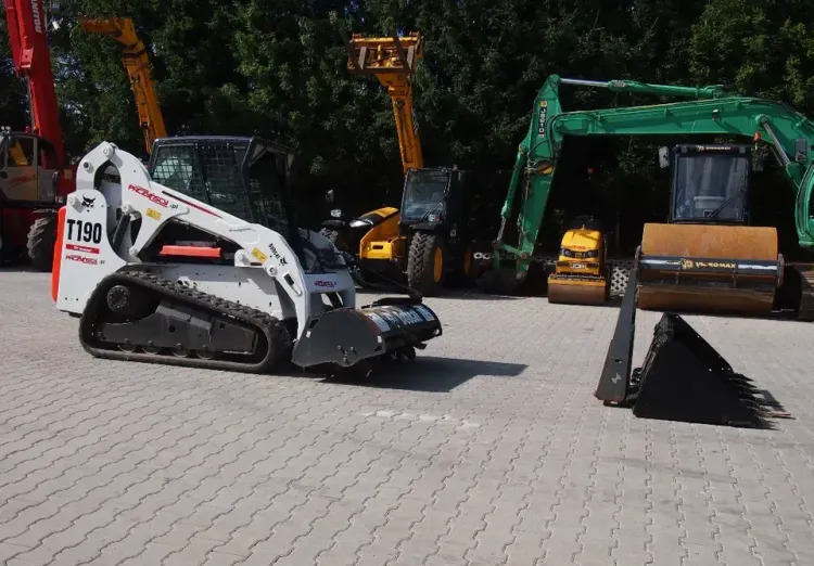 Miniładowarka Bobcat T190 2012 - Kompaktni nakladalnik na gosenicah: slika 3 Miniładowarka Bobcat T190 2012 - Kompaktni nakladalnik na gosenicah: slika 3