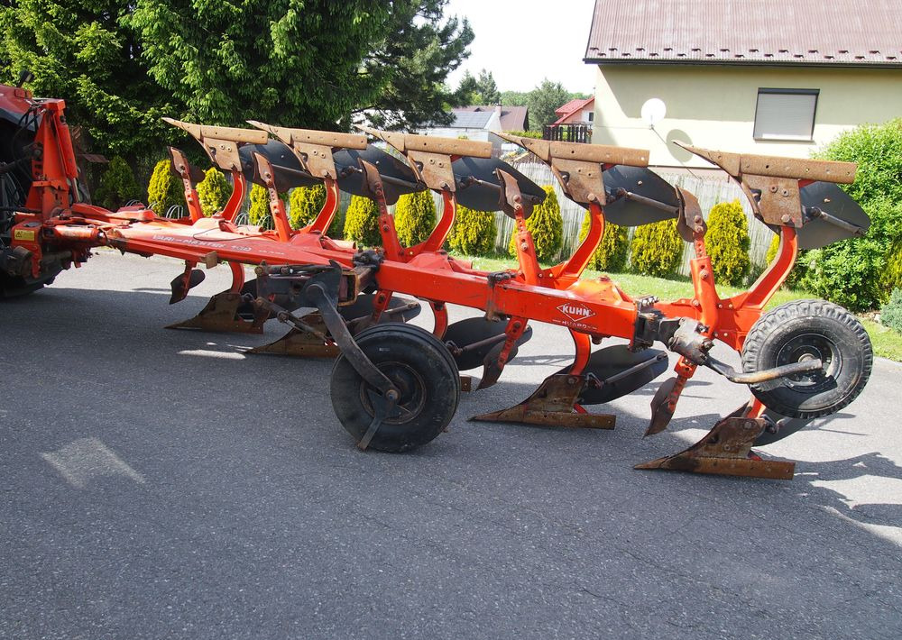 Pług obrotowy Kuhn Kuhn Vari-Master 150 4+1 Pług obracany Kuhn Vari-Master 150 4+1 - Plug: slika 5 Pług obrotowy Kuhn Kuhn Vari-Master 150 4+1 Pług obracany Kuhn Vari-Master 150 4+1 - Plug: slika 5