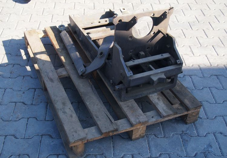 Zaczep Massey Ferguson 3000, 3100, 3600, 8100, 8200 2000 Zaczep dolny HITCH Massey Ferguson , CLAAS - Rezervni deli za Kmetijski stroj: slika 4 Zaczep Massey Ferguson 3000, 3100, 3600, 8100, 8200 2000 Zaczep dolny HITCH Massey Ferguson , CLAAS - Rezervni deli za Kmetijski stroj: slika 4
