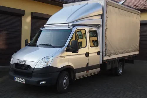 Samochód Iveco Daily 35c21 2012 DMC 3,5T DOKA dubel kabina - Dostavno vozilo s ponjavo, Dostavno vozilo z dvojno kabino: slika 2 Samochód Iveco Daily 35c21 2012 DMC 3,5T DOKA dubel kabina - Dostavno vozilo s ponjavo, Dostavno vozilo z dvojno kabino: slika 2
