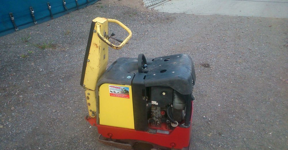 Ubijarka Dynapac LH 300 2006 - Vibracijska plošča: slika 2 Ubijarka Dynapac LH 300 2006 - Vibracijska plošča: slika 2