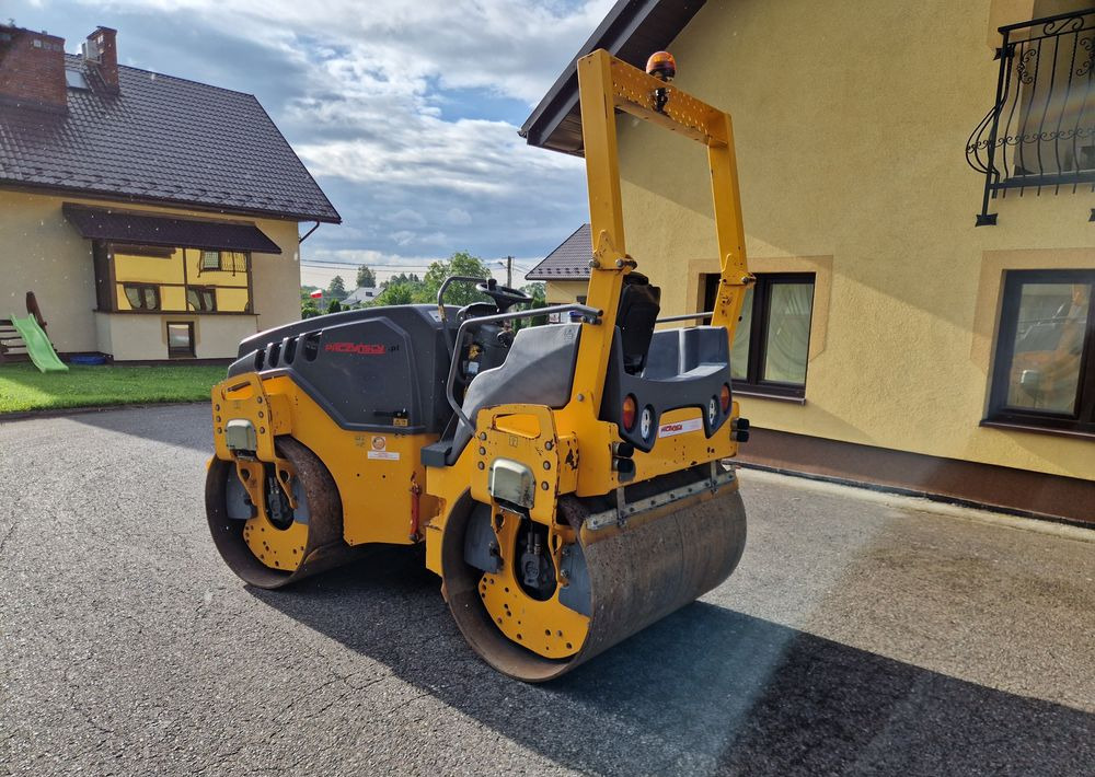 Walec Hamm HD14VV 2014 Walec HAMM HD 14VV silnik KUBOTA - Valjar: slika 4 Walec Hamm HD14VV 2014 Walec HAMM HD 14VV silnik KUBOTA - Valjar: slika 4