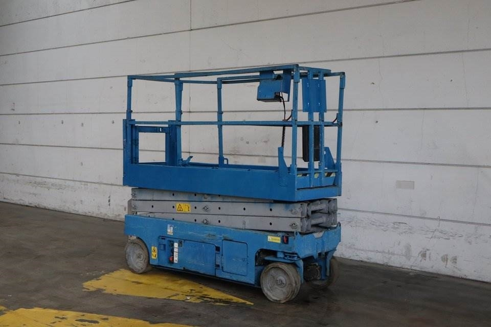 Genie GS2032 - Škarjasta dvižna ploščad: slika 2 Genie GS2032 - Škarjasta dvižna ploščad: slika 2