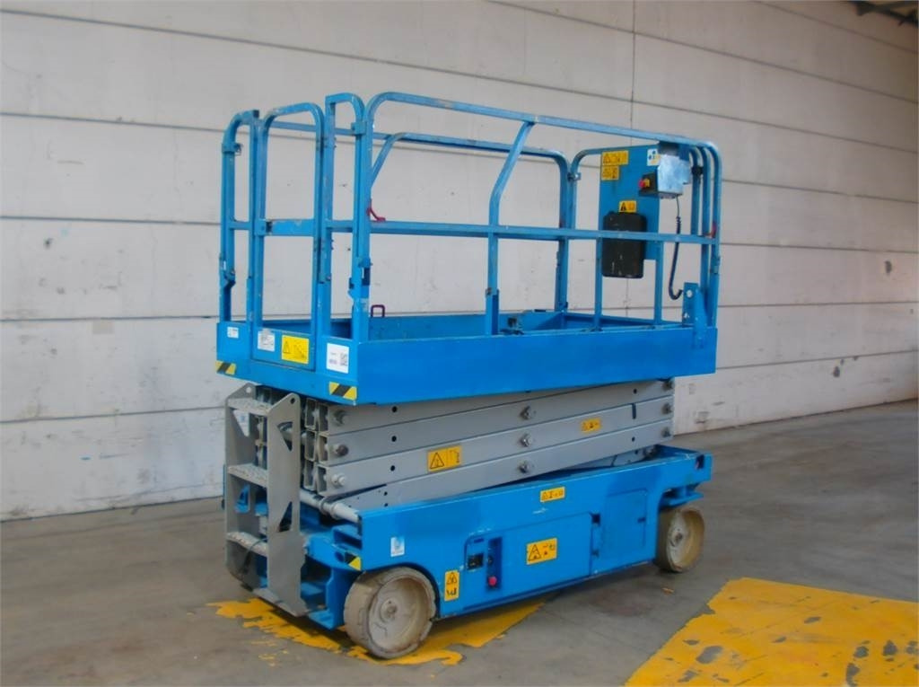 Genie GS2646 - Škarjasta dvižna ploščad: slika 2 Genie GS2646 - Škarjasta dvižna ploščad: slika 2