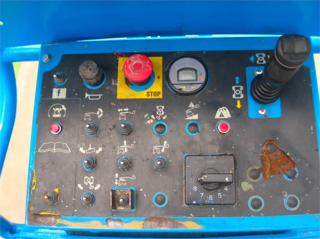 Zglobna dvižna ploščad Genie Z34-22N: slika 6