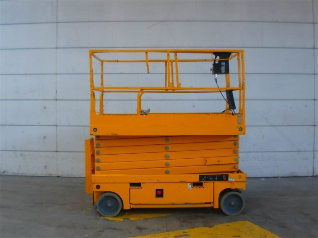 Haulotte Compact 14 - Škarjasta dvižna ploščad: slika 1 Haulotte Compact 14 - Škarjasta dvižna ploščad: slika 1