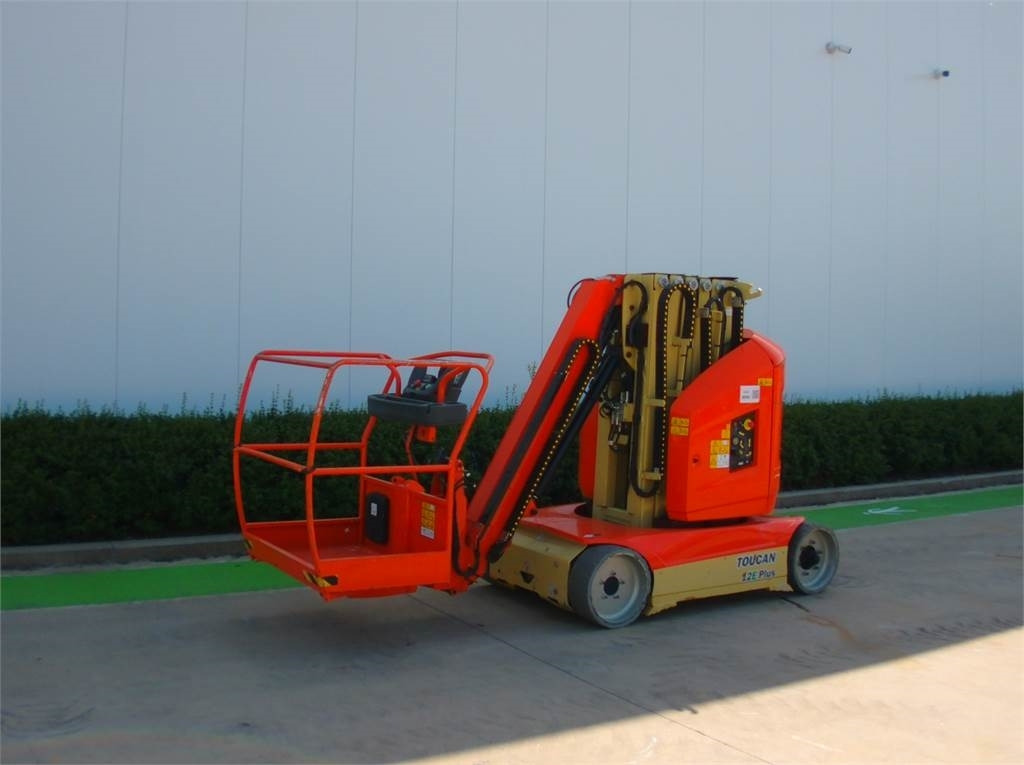JLG Toucan 12E+ - Vertikalni dvižni teleskop: slika 2 JLG Toucan 12E+ - Vertikalni dvižni teleskop: slika 2
