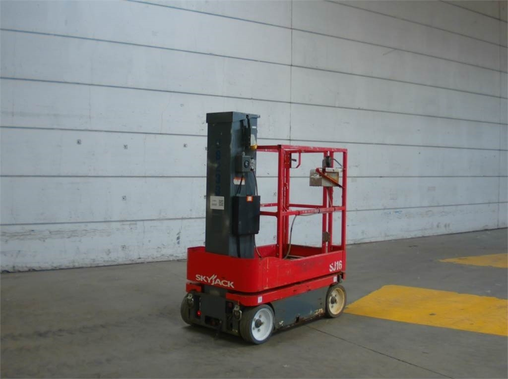 SkyJack SJ16 - Vertikalni dvižni teleskop: slika 3 SkyJack SJ16 - Vertikalni dvižni teleskop: slika 3