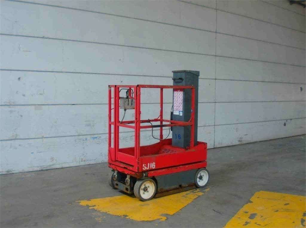 SkyJack SJ16 - Vertikalni dvižni teleskop: slika 3 SkyJack SJ16 - Vertikalni dvižni teleskop: slika 3