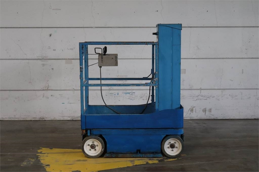 SkyJack SJ16 - Vertikalni dvižni teleskop: slika 1 SkyJack SJ16 - Vertikalni dvižni teleskop: slika 1