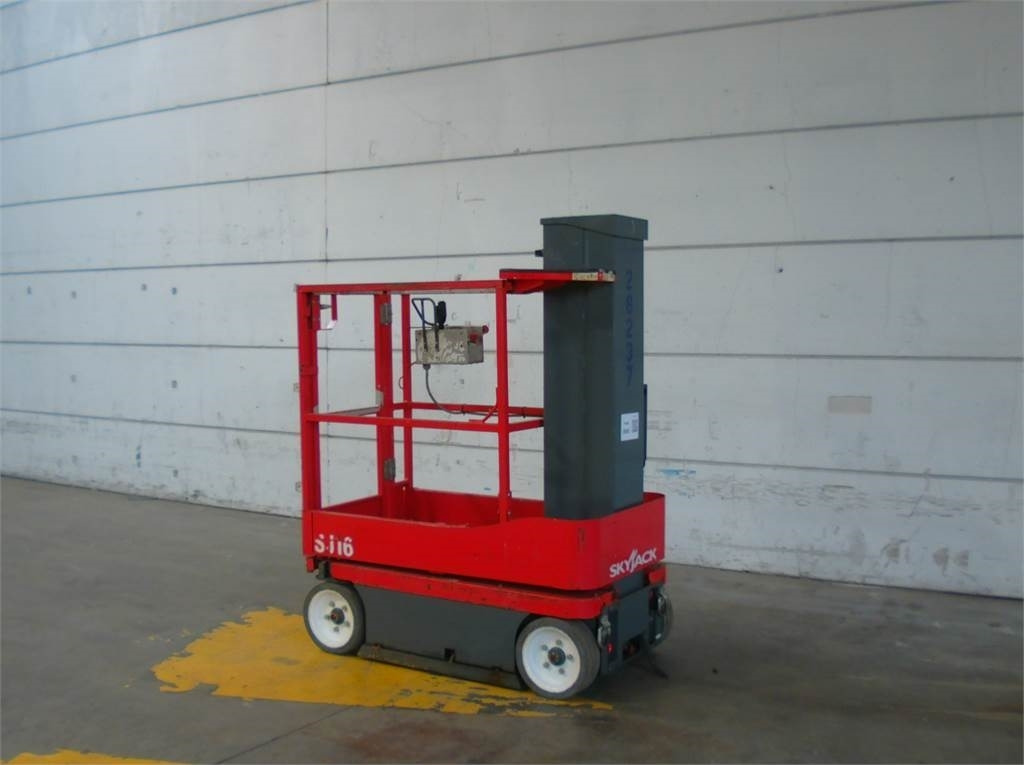 SkyJack SJ16 - Vertikalni dvižni teleskop: slika 2 SkyJack SJ16 - Vertikalni dvižni teleskop: slika 2