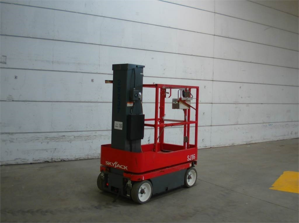 SkyJack SJ16 - Vertikalni dvižni teleskop: slika 4 SkyJack SJ16 - Vertikalni dvižni teleskop: slika 4