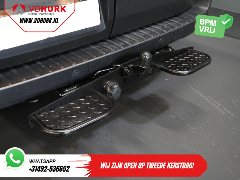 Furgon Ford Transit 350 2.0 TDCI 170 pk Aut. L2H2 BPM VRIJ! Carplay/ Navi/ Camera/ Inrichting/ Trekhaak/ PDC/ Cruise/ Airco: slika 17 Furgon Ford Transit 350 2.0 TDCI 170 pk Aut. L2H2 BPM VRIJ! Carplay/ Navi/ Camera/ Inrichting/ Trekhaak/ PDC/ Cruise/ Airco: slika 17