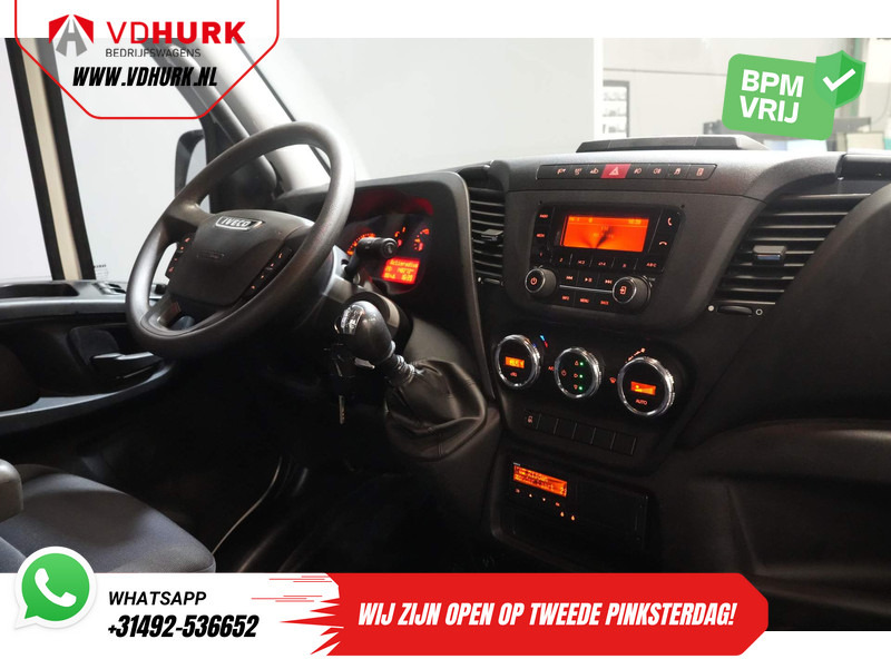 Iveco Daily 35C15 3.0 (450x210) Open Laadbak/ 3.5t Trekverm./ Dubbel Lucht/ Tachograaf/ Gev.stoel/ Climate/ Cruise/ Trekhaak/ Pick Up - Dostavno vozilo s kesonom: slika 3 Iveco Daily 35C15 3.0 (450x210) Open Laadbak/ 3.5t Trekverm./ Dubbel Lucht/ Tachograaf/ Gev.stoel/ Climate/ Cruise/ Trekhaak/ Pick Up - Dostavno vozilo s kesonom: slika 3