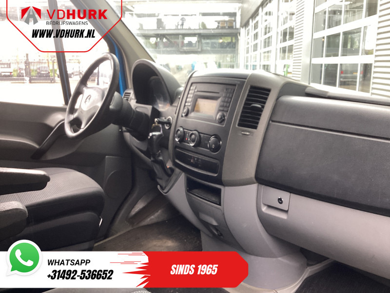 Mercedes-Benz Sprinter 313 2.2 CDI Aut. L2 DC Dubbel Cabine EXPORT ONLY Airco/ 2.8t Trekverm./ Imperiaal & Trap - Furgon, Dostavno vozilo z dvojno kabino: slika 3 Mercedes-Benz Sprinter 313 2.2 CDI Aut. L2 DC Dubbel Cabine EXPORT ONLY Airco/ 2.8t Trekverm./ Imperiaal & Trap - Furgon, Dostavno vozilo z dvojno kabino: slika 3