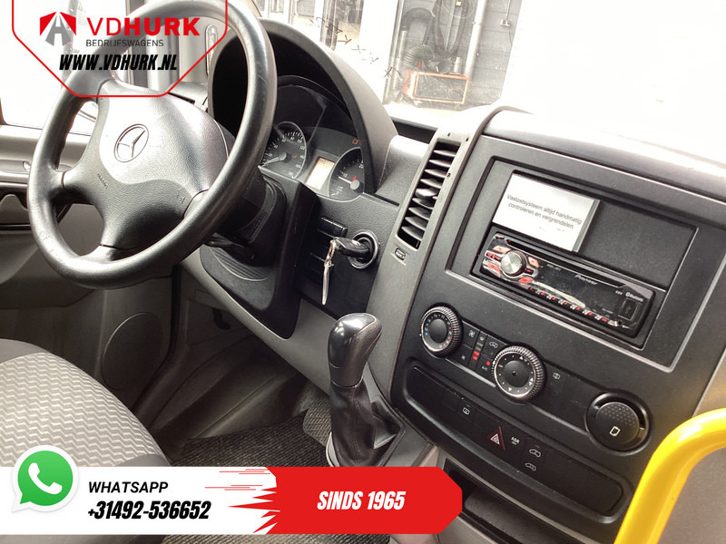 Mercedes-Benz Sprinter 313 2.2 CDI Aut. L2H2 €11.132 Incl. BTW BPM VRIJ! Combi/ 9 Persoons/ Kombi/ 9P/ Airco/ Rolstoellift - Minibus, Potniški kombi: slika 3 Mercedes-Benz Sprinter 313 2.2 CDI Aut. L2H2 €11.132 Incl. BTW BPM VRIJ! Combi/ 9 Persoons/ Kombi/ 9P/ Airco/ Rolstoellift - Minibus, Potniški kombi: slika 3