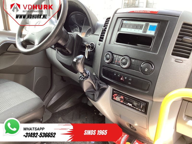 Mercedes-Benz Sprinter 313 2.2 CDI L3H2 €8.954 Incl. BTW BPM VRIJ! EXPORT ONLY Combi/ 9 Persoons/ Kombi/ 9P/ Airco/ Rolstoellift - Minibus, Potniški kombi: slika 3 Mercedes-Benz Sprinter 313 2.2 CDI L3H2 €8.954 Incl. BTW BPM VRIJ! EXPORT ONLY Combi/ 9 Persoons/ Kombi/ 9P/ Airco/ Rolstoellift - Minibus, Potniški kombi: slika 3