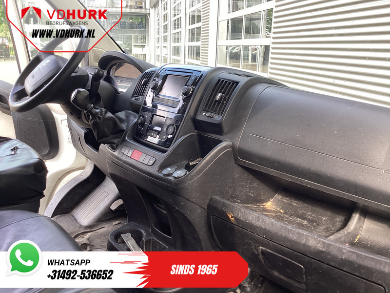 Peugeot Boxer 2.0 HDI 130 pk L2H2 EXPORT ONLY Gev.Stoel/ Climate/ Navi/ Camera/ Cruise/ Trekhaak - Mali kombi: slika 3 Peugeot Boxer 2.0 HDI 130 pk L2H2 EXPORT ONLY Gev.Stoel/ Climate/ Navi/ Camera/ Cruise/ Trekhaak - Mali kombi: slika 3