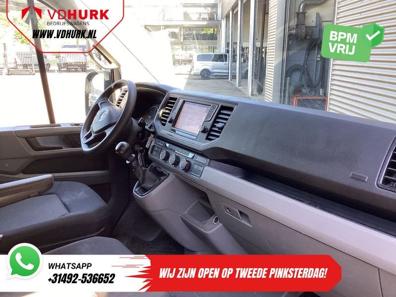 Volkswagen Crafter 35 2.0 TDI 140 pk L3H3 EXPORT ONLY Carplay/ Alarm/ Airco/ DAB+/ Cruise/ Navi/ Trekhaak/ PDC - Furgon: slika 3 Volkswagen Crafter 35 2.0 TDI 140 pk L3H3 EXPORT ONLY Carplay/ Alarm/ Airco/ DAB+/ Cruise/ Navi/ Trekhaak/ PDC - Furgon: slika 3
