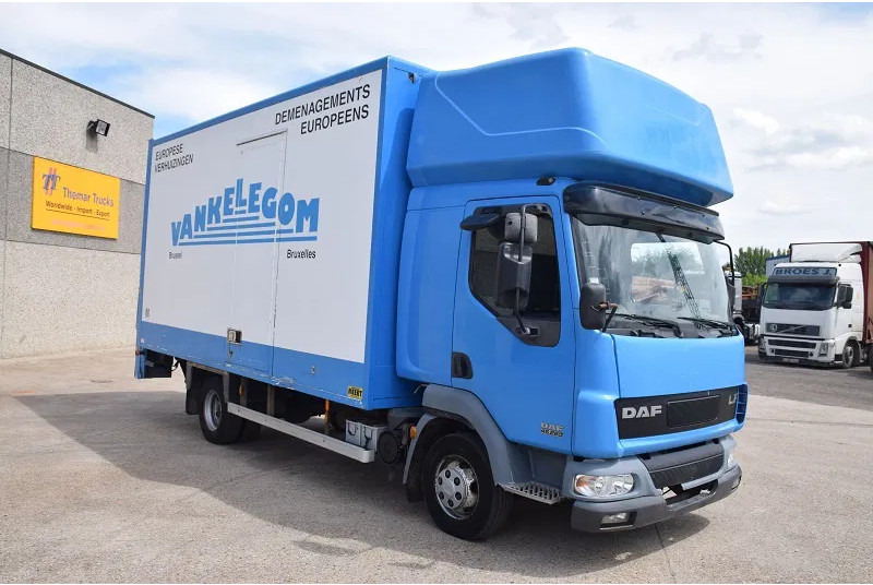 DAF LF 220 LF45 220 - Tovornjak zabojnik: slika 4 DAF LF 220 LF45 220 - Tovornjak zabojnik: slika 4