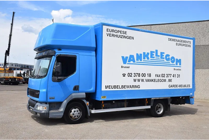 DAF LF 220 LF45 220 - Tovornjak zabojnik: slika 2 DAF LF 220 LF45 220 - Tovornjak zabojnik: slika 2