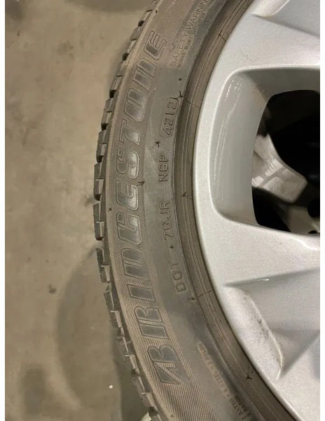 BMW *BMW velgen met Brigdestone banden *225/50 R17 - Gume in platišča za Avtomobil: slika 3 BMW *BMW velgen met Brigdestone banden *225/50 R17 - Gume in platišča za Avtomobil: slika 3