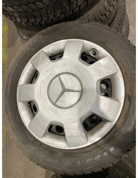Bridgestone *Mercedes deksels met banden*205/55R16 - Gume in platišča za Avtomobil: slika 2 Bridgestone *Mercedes deksels met banden*205/55R16 - Gume in platišča za Avtomobil: slika 2