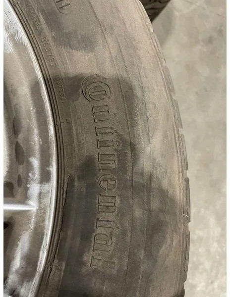 Continental Continental banden met velgen 235/65 R17 - Gume in platišča za Avtomobil: slika 3 Continental Continental banden met velgen 235/65 R17 - Gume in platišča za Avtomobil: slika 3