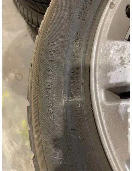 Kumho Kumho banden met Mercedes velgen 255/50 R19 107V - Gume in platišča za Avtomobil: slika 4 Kumho Kumho banden met Mercedes velgen 255/50 R19 107V - Gume in platišča za Avtomobil: slika 4