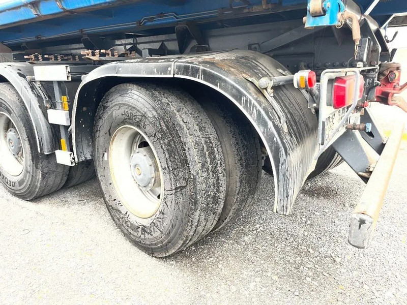 Mercedes-Benz Arocs 3342 *6x6*meegestuurd as*2zijdige kipper*Airco*Bluetooth - Tovornjak prekucnik, Tovornjak z dvigalom: slika 5 Mercedes-Benz Arocs 3342 *6x6*meegestuurd as*2zijdige kipper*Airco*Bluetooth - Tovornjak prekucnik, Tovornjak z dvigalom: slika 5