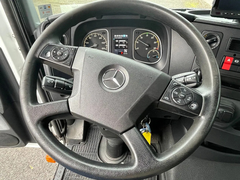 Mercedes-Benz Atego 1221 *Cruise control*Bluetooth*Elektrisch verstelbare en verwarmde spiegels - Tovornjak hladilnik: slika 3 Mercedes-Benz Atego 1221 *Cruise control*Bluetooth*Elektrisch verstelbare en verwarmde spiegels - Tovornjak hladilnik: slika 3