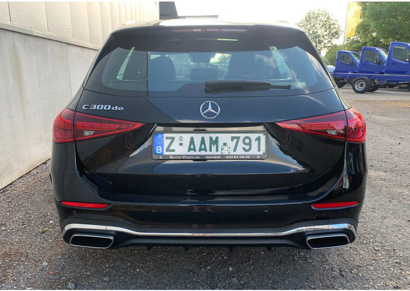 Avtomobil Mercedes-Benz C-Klasse 300*Parktronic*Thermatic*Distronic*Rijstrookassistent*Panoramische dak*: slika 13