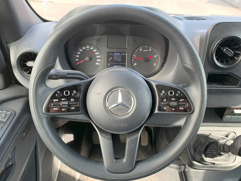 Mercedes-Benz Sprinter 317 CDI*NEW XARIOS 350*L2H2*360°CAMERA*TEMPOMAT*NAVIGATIE* - Hladilno vozilo: slika 5 Mercedes-Benz Sprinter 317 CDI*NEW XARIOS 350*L2H2*360°CAMERA*TEMPOMAT*NAVIGATIE* - Hladilno vozilo: slika 5