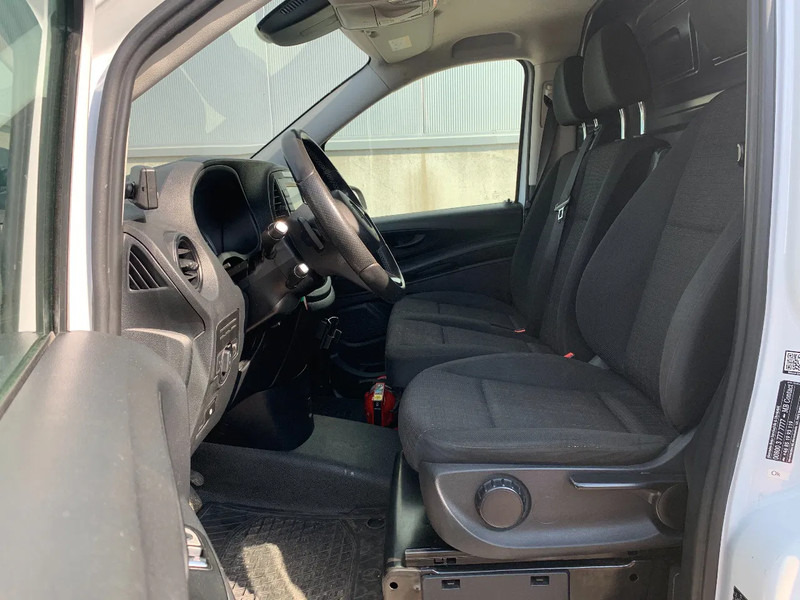 Mercedes-Benz Vito 116 CDI*Koelwagen*Achteruitrijcamera*Navigatie* - Hladilno vozilo, Dostavno vozilo z dvojno kabino: slika 4 Mercedes-Benz Vito 116 CDI*Koelwagen*Achteruitrijcamera*Navigatie* - Hladilno vozilo, Dostavno vozilo z dvojno kabino: slika 4