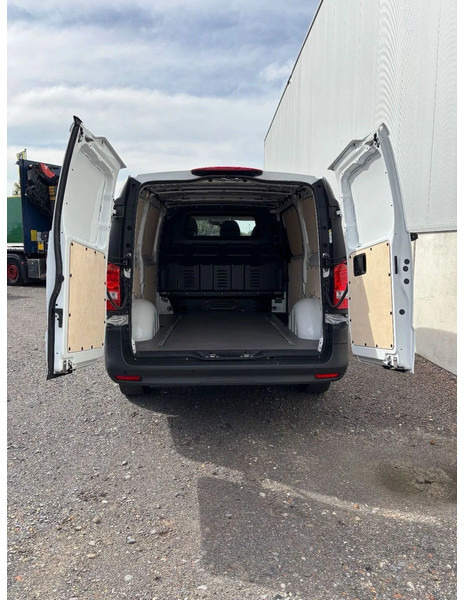 Mercedes-Benz Vito Camera*Automaat*Trekhaak*Navigatie*Airco - Mali kombi: slika 3 Mercedes-Benz Vito Camera*Automaat*Trekhaak*Navigatie*Airco - Mali kombi: slika 3