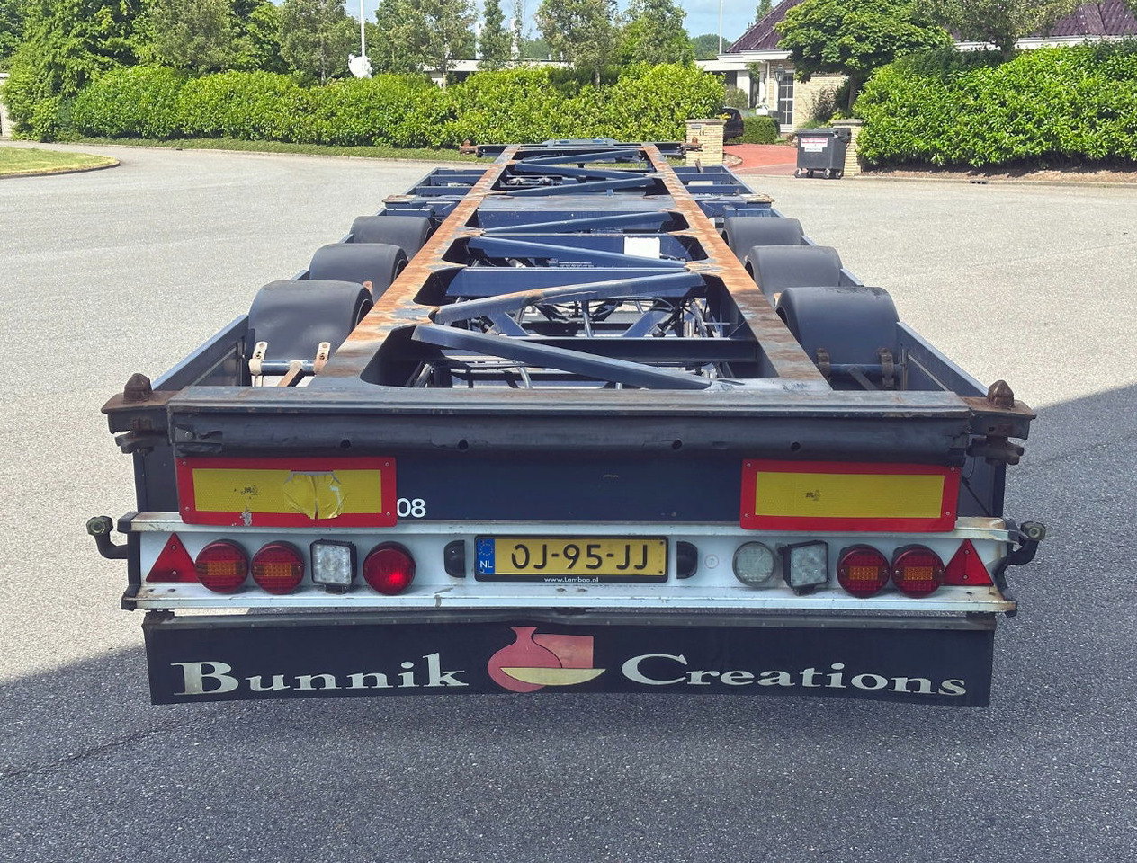 Burg BPO 13-27 Ccxlx 40" Galvanised Super Chassis SAF Axles Disc Brakes 2x Lift Axles 3 Pieces IN Stock Super Condition - Kontejnerska polprikolica/ Polprikolica z zamenljivim tovoriščem: slika 3 Burg BPO 13-27 Ccxlx 40" Galvanised Super Chassis SAF Axles Disc Brakes 2x Lift Axles 3 Pieces IN Stock Super Condition - Kontejnerska polprikolica/ Polprikolica z zamenljivim tovoriščem: slika 3