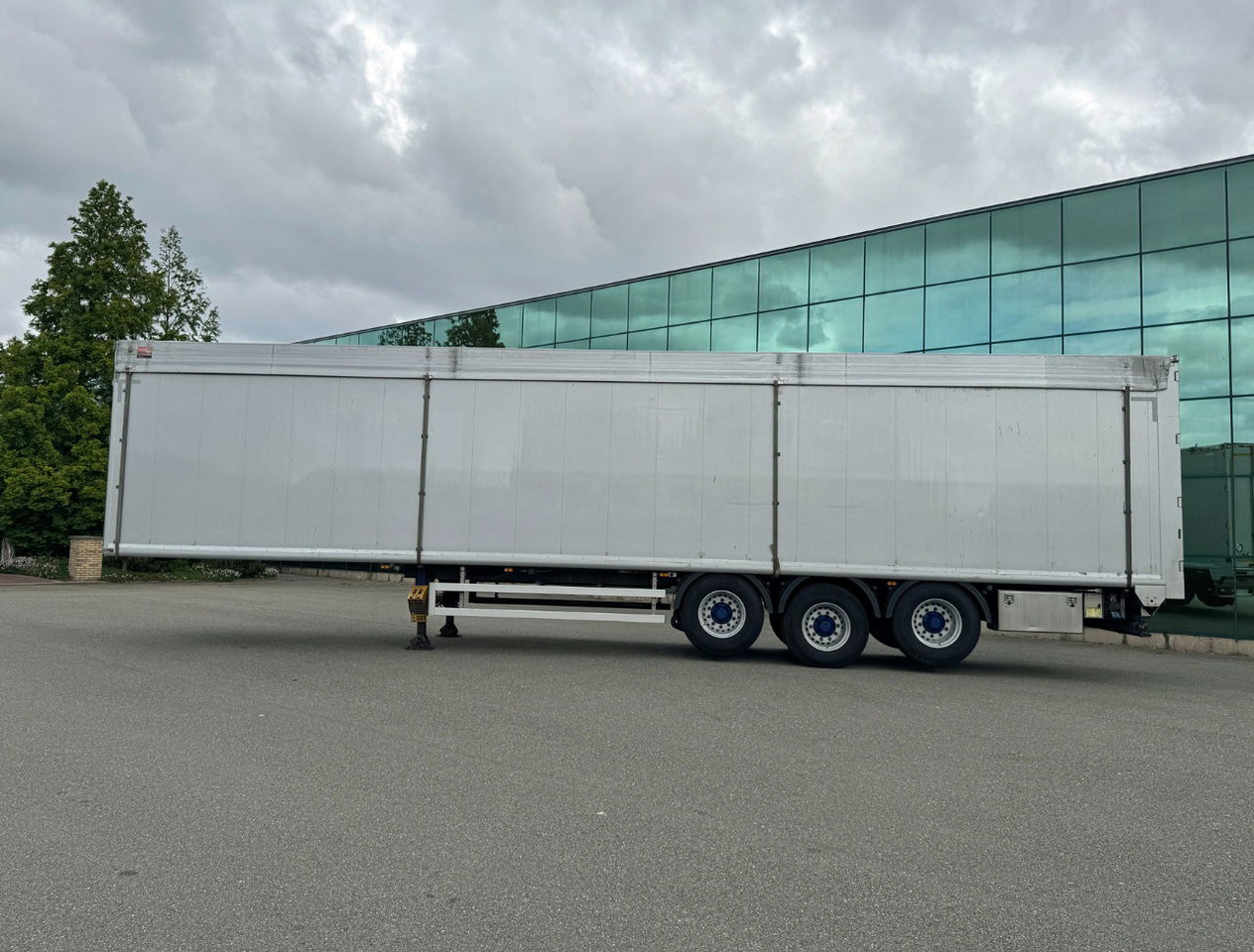 Kraker CF200 Cargo Floor 8 MM 2x Liftaxle BPW Axles Disc Brakes Super Condition - Tovorna pohodna polprikolica: slika 2 Kraker CF200 Cargo Floor 8 MM 2x Liftaxle BPW Axles Disc Brakes Super Condition - Tovorna pohodna polprikolica: slika 2