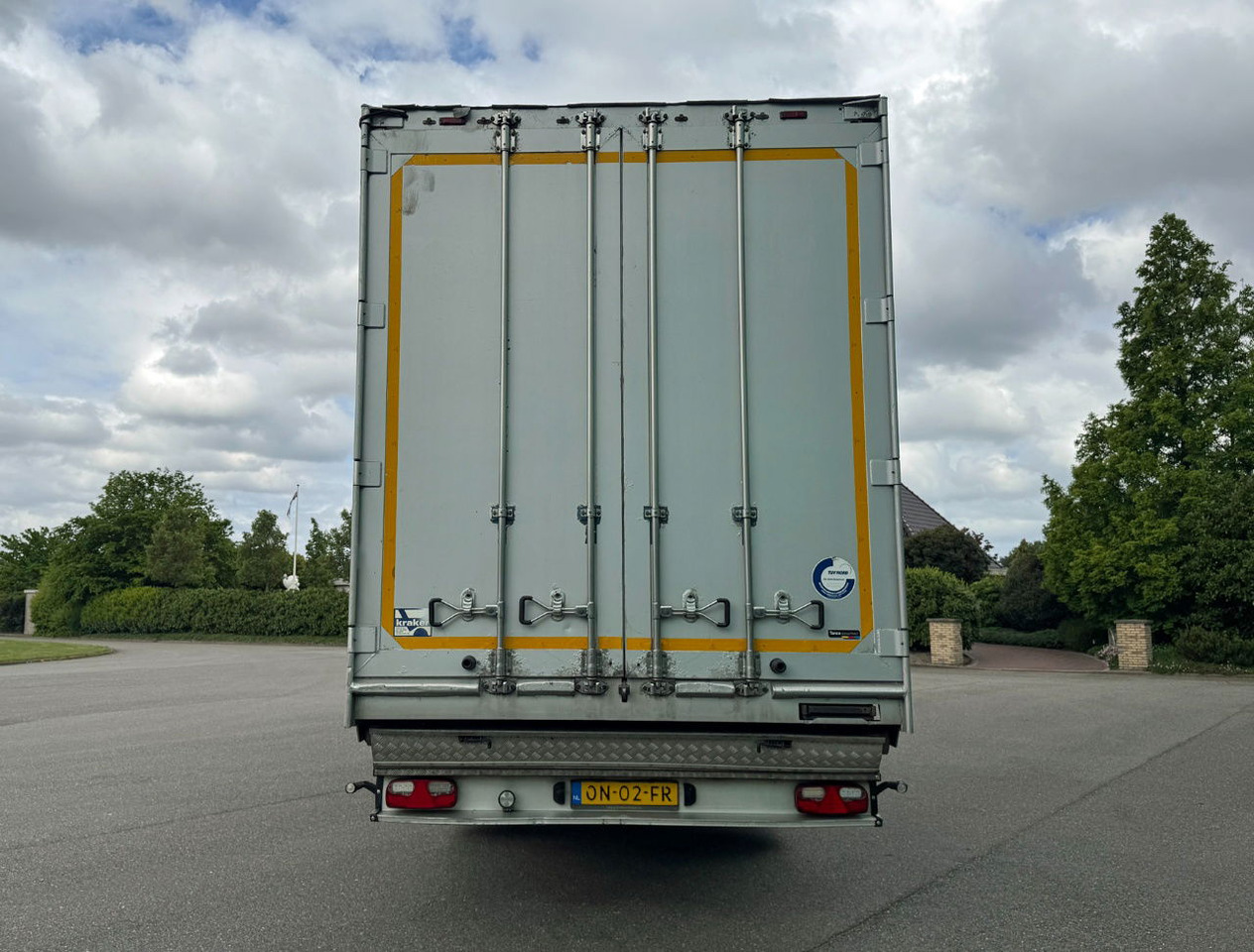 Kraker CF200 Cargo Floor 8 MM 2x Liftaxle BPW Axles Disc Brakes Super Condition - Tovorna pohodna polprikolica: slika 4 Kraker CF200 Cargo Floor 8 MM 2x Liftaxle BPW Axles Disc Brakes Super Condition - Tovorna pohodna polprikolica: slika 4