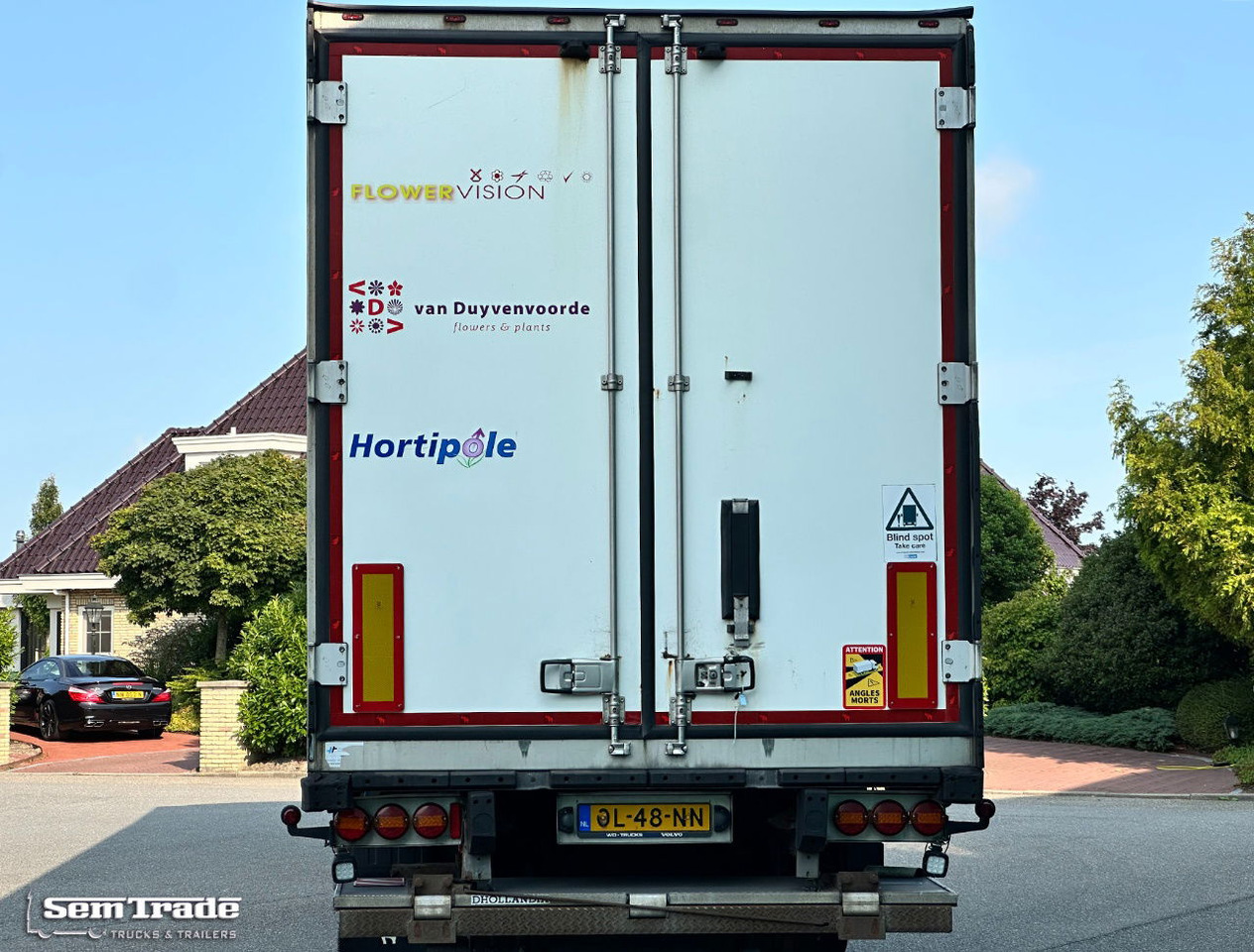 Schmitz Cargobull SKO24 Carrier Vector 1850 2X Lift Axle Flowerwide 270 CM High Holland Trailer - Polprikolica hladilnik: slika 4 Schmitz Cargobull SKO24 Carrier Vector 1850 2X Lift Axle Flowerwide 270 CM High Holland Trailer - Polprikolica hladilnik: slika 4