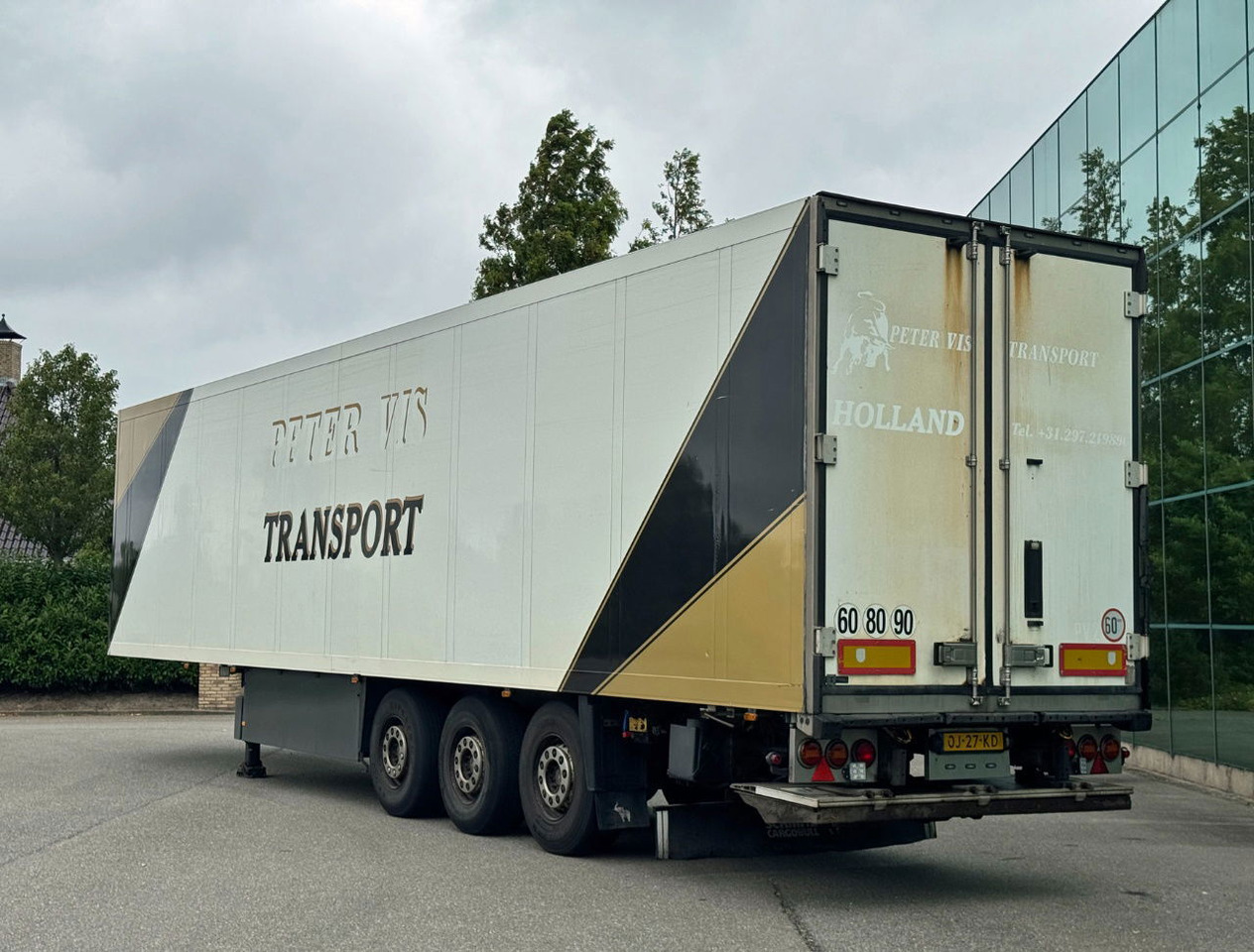 Schmitz Cargobull SKO24 Thermo King SL200e Only 8.900 Hours 270 CM High 250 CM Wide Disc Brakes Lift Axle NL Trailer - Polprikolica hladilnik: slika 3 Schmitz Cargobull SKO24 Thermo King SL200e Only 8.900 Hours 270 CM High 250 CM Wide Disc Brakes Lift Axle NL Trailer - Polprikolica hladilnik: slika 3