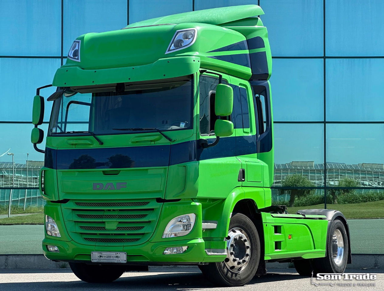 DAF CF 440 FT Space CAB 2x Tank Only 536.000 KM TOP Condition Belgium Truck - Vlačilec: slika 1 DAF CF 440 FT Space CAB 2x Tank Only 536.000 KM TOP Condition Belgium Truck - Vlačilec: slika 1