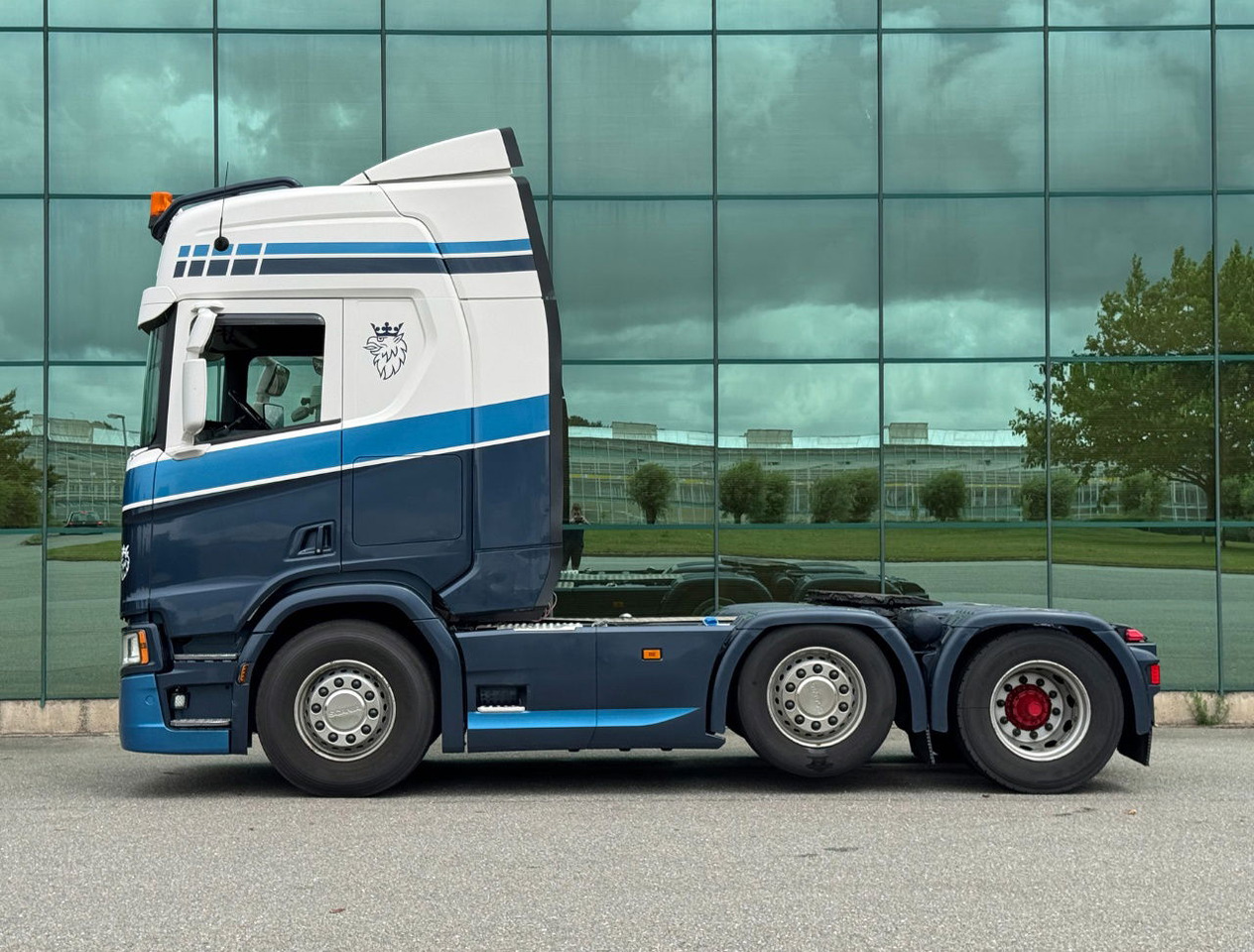 Scania R450 NGS 6X2 Retarder 2x Tanks TOP Condition NL Truck - Vlačilec: slika 2 Scania R450 NGS 6X2 Retarder 2x Tanks TOP Condition NL Truck - Vlačilec: slika 2