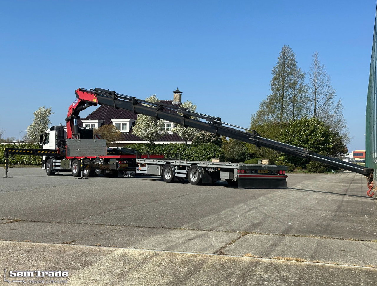 Volvo FMX 540 8X4 HMF 6020 K8 Kraan 231.000 KM + 2023 Sterk Trailer Super Condit - Tovornjak z dvigalom: slika 3 Volvo FMX 540 8X4 HMF 6020 K8 Kraan 231.000 KM + 2023 Sterk Trailer Super Condit - Tovornjak z dvigalom: slika 3