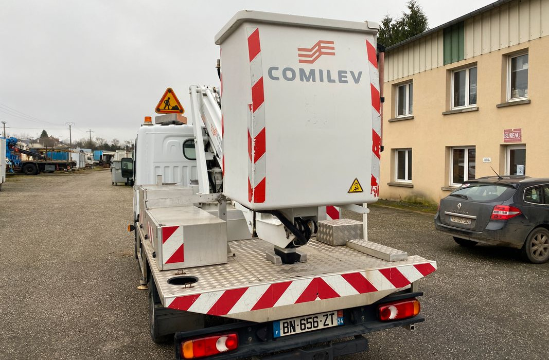 Nacelles sur VL et PL - Dvižna ploščad montirana na tovornjak: slika 4 Nacelles sur VL et PL - Dvižna ploščad montirana na tovornjak: slika 4