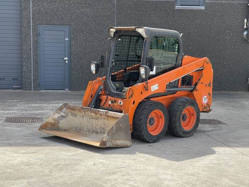 Bobcat S 450 - Kolesni nakladalec: slika 1 Bobcat S 450 - Kolesni nakladalec: slika 1