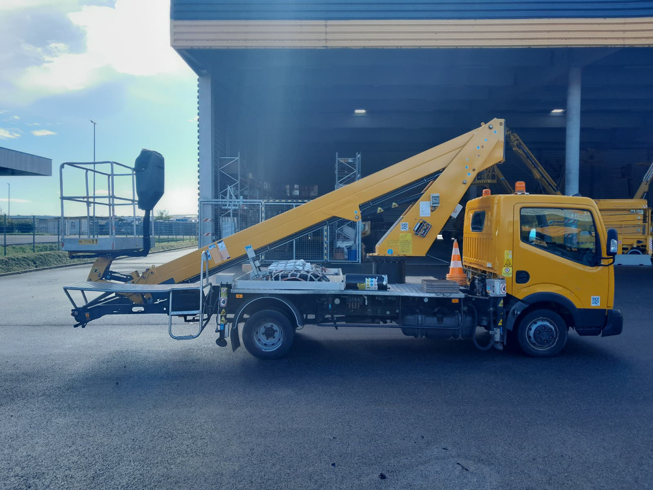 GSR E200T Comfort X - Dvižna ploščad montirana na tovornjak: slika 5 GSR E200T Comfort X - Dvižna ploščad montirana na tovornjak: slika 5