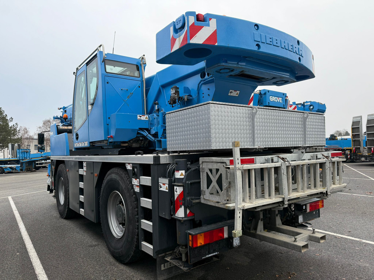 LIEBHERR LTM 1030-2.1 - Avtodvigalo: slika 2 LIEBHERR LTM 1030-2.1 - Avtodvigalo: slika 2