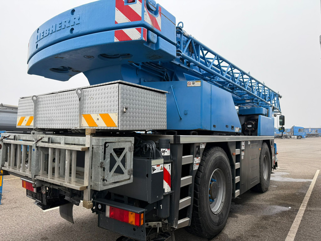 LIEBHERR LTM 1030-2.1 - Avtodvigalo: slika 3 LIEBHERR LTM 1030-2.1 - Avtodvigalo: slika 3